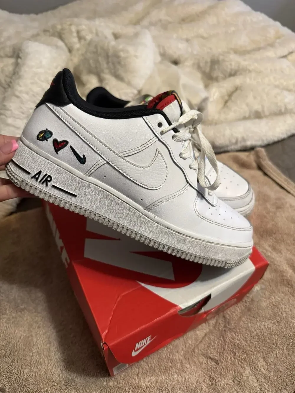 Nike Air Force 1 Low Top Lace Up Sneakers White/Black Multicolor Peace Love 6.5y